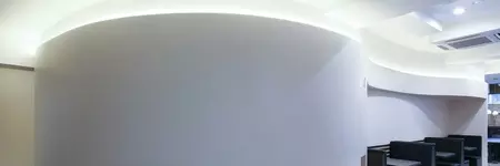 Geschwungene Wände und Decken